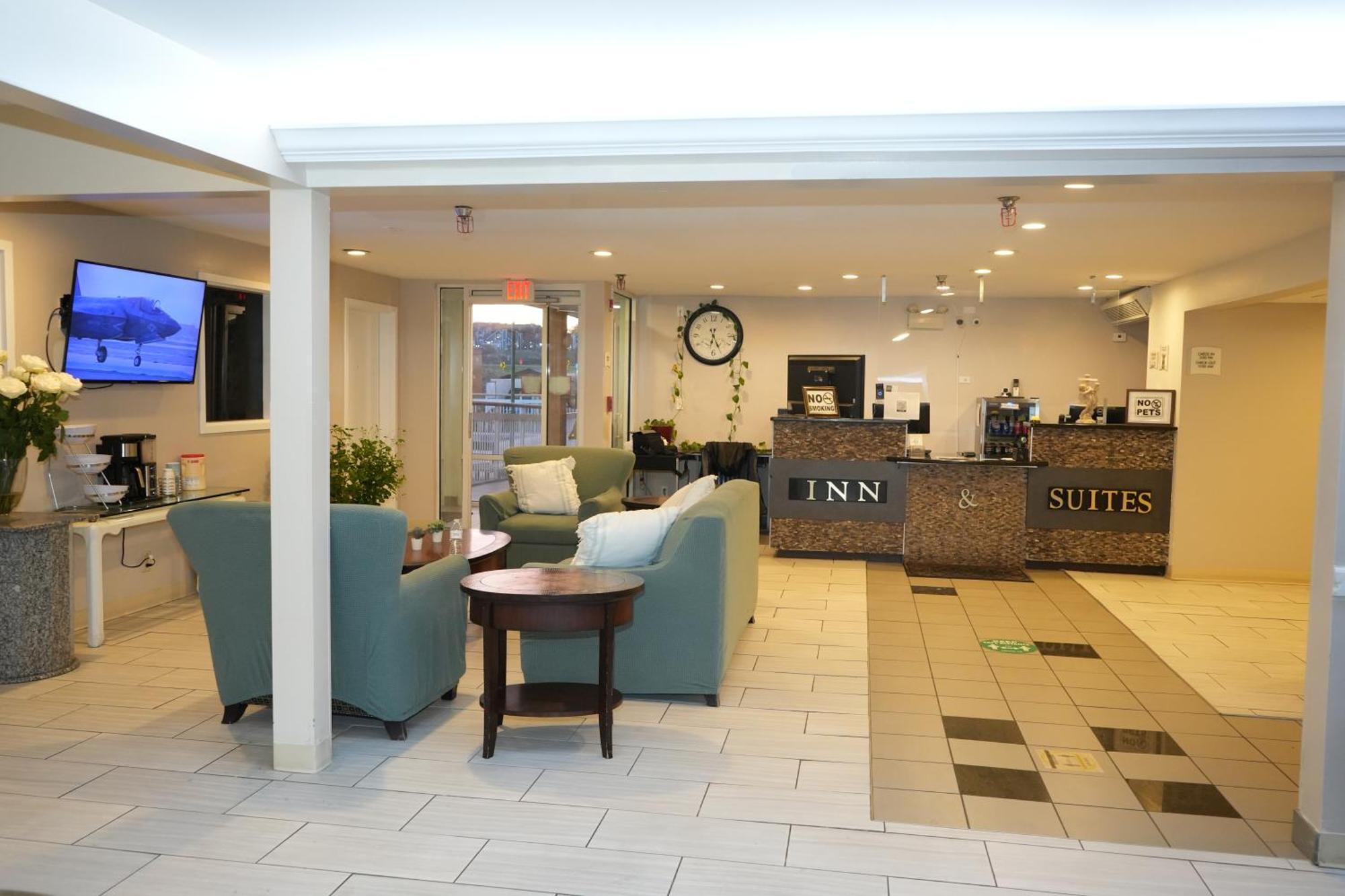 Copley Inn & Suites Akron Exterior photo