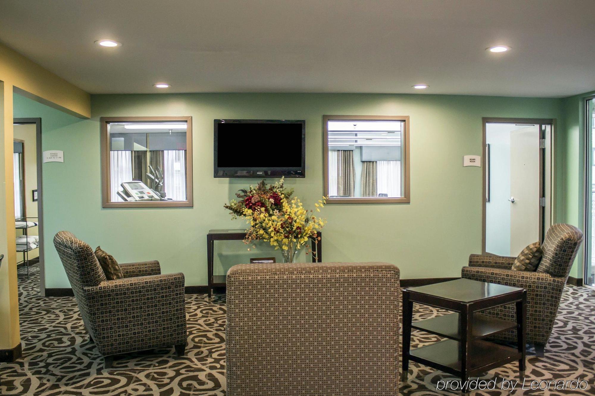 Copley Inn & Suites Akron Exterior photo